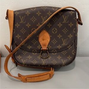 Louis Vuitton Saint Cloud in classic Monogram canvas